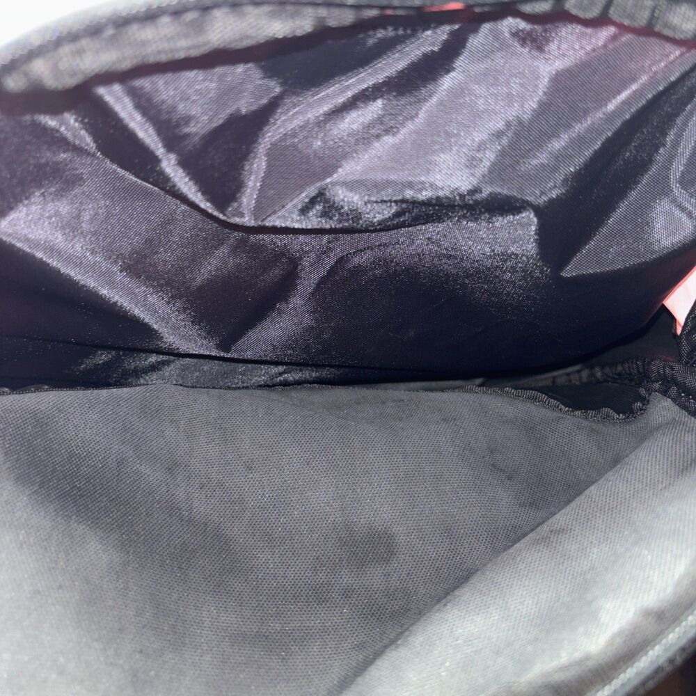 Nike Woman Pink Duffle Bag Black Strap Active Gym Travel 22" L x`12"W x12" H - Picture 8 of 16